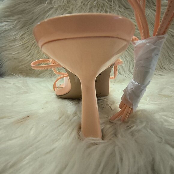 NIB Women's Steve Madden's Superb Org Patent = Size 9 Peach Coral - Picture 3 of 8